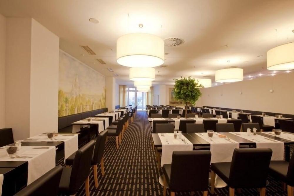 法兰克福瑞拉科萨酒店总店（高级） 美因河畔法兰克福 餐厅 照片
